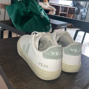 Campo Chromefree Leather White Matcha Vejas